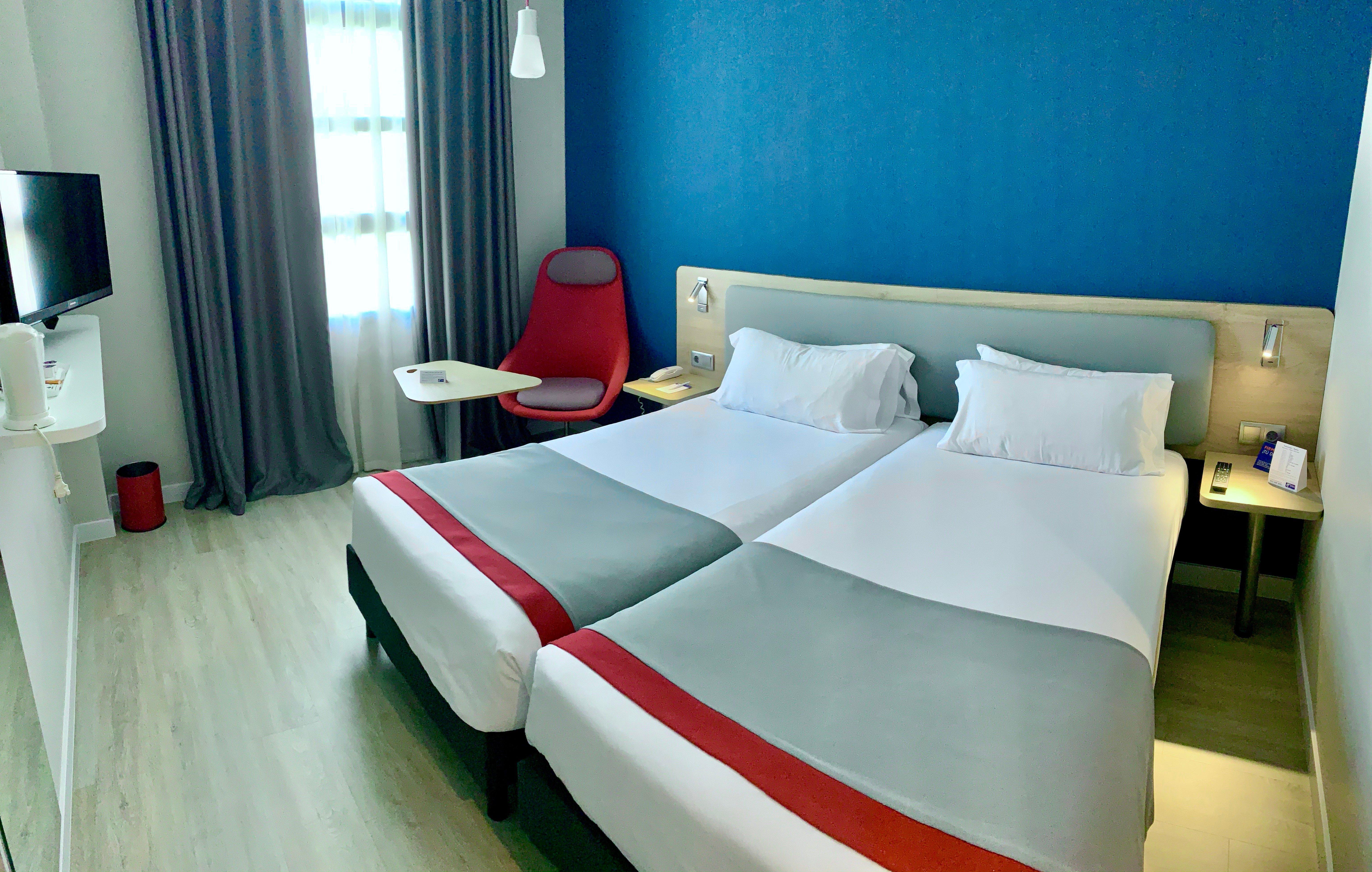 Holiday Inn Express Ciudad De Las Ciencias By Ihg Valencia Luaran gambar
